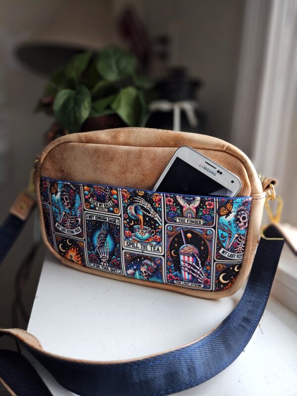 Cussy Tarot Cards Crossbody - Image 5