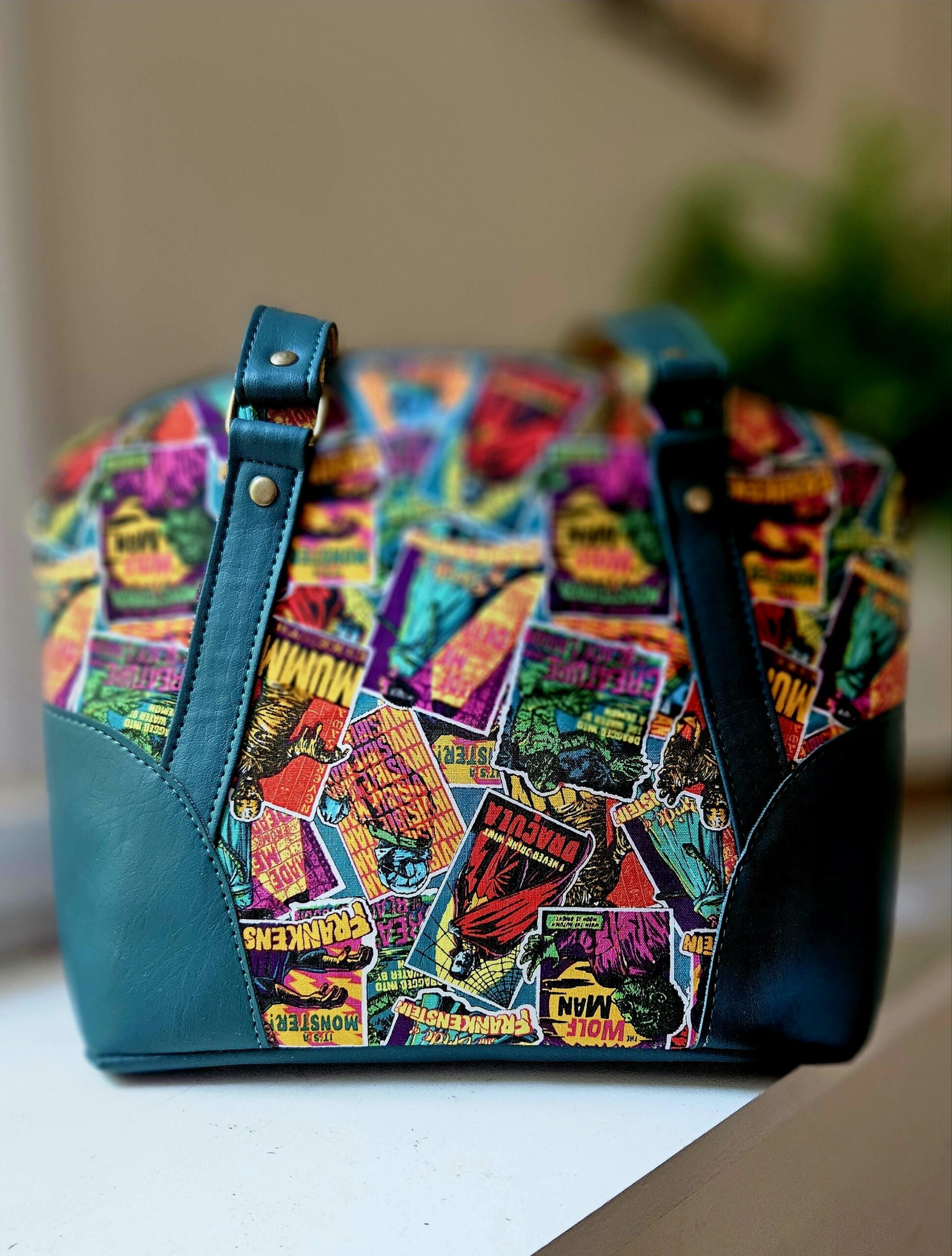 Movie posters Lola handbag